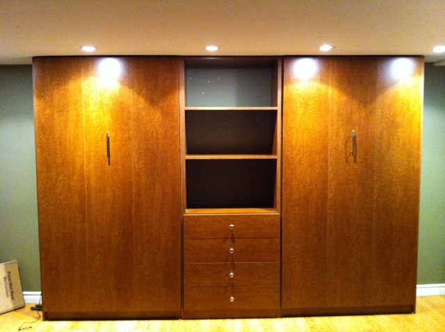 2 Single Flat Panel Wall-Beds with a Centre Cabinet